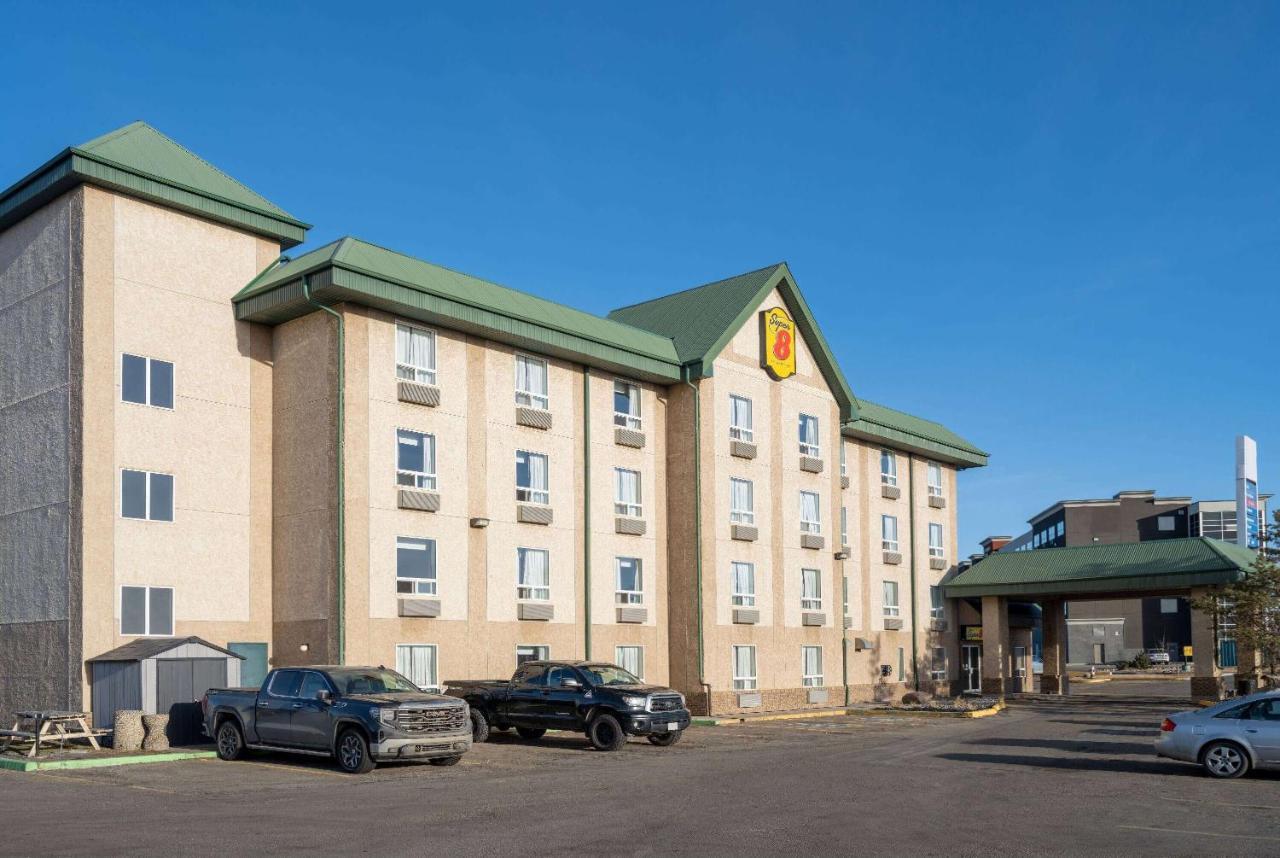 Отель Super 8 By Wyndham Edmonton International Airport Ледук Экстерьер фото